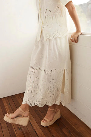 fond skirt - cream broderie