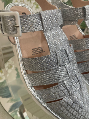 2255 - Silver fisherman sandal