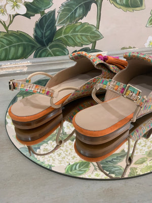 7312- Multicolor Borlas