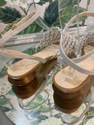 10084- Off White Light Tan